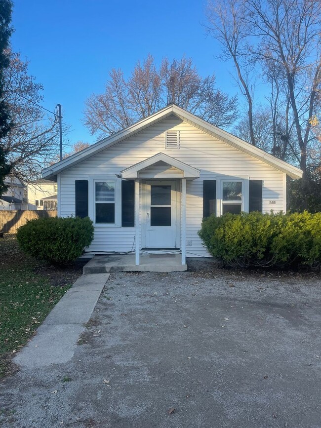 732 Vine Ave in Oshkosh, WI - Building Photo - Building Photo