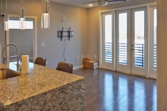 810 S Rock St in Georgetown, TX - Building Photo - Building Photo