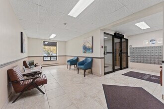 Tecumseh Terrace Apartments in Tecumseh, ON - Building Photo - Building Photo