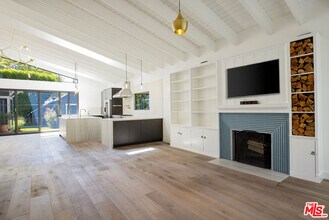 1203 N Poinsettia Pl in West Hollywood, CA - Building Photo - Building Photo