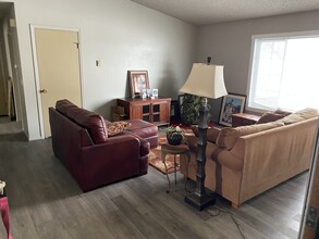 237 Cape Cod Dr, Unit 1 in Billings, MT - Building Photo - Building Photo