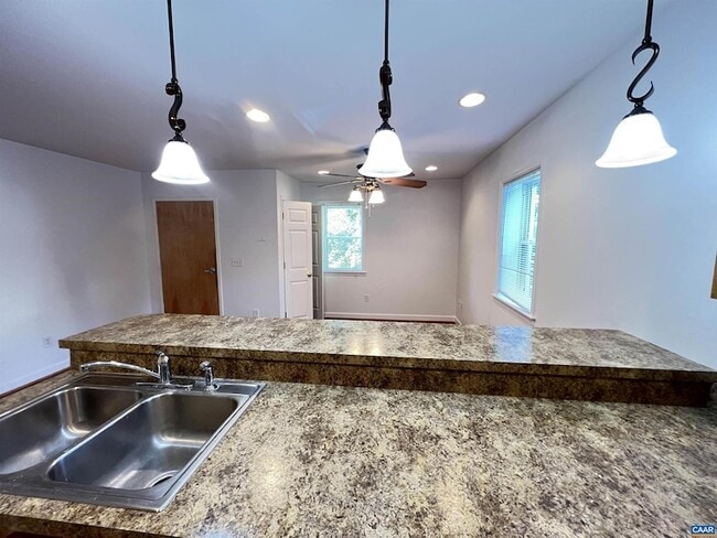 702 Delevan St in Charlottesville, VA - Building Photo - Building Photo
