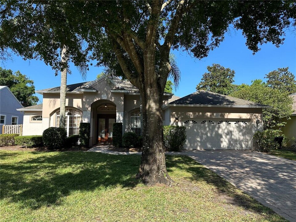 1000 Arrington Cir in Oviedo, FL - Building Photo