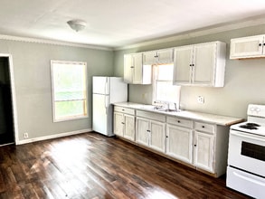722 N Ave D in Crowley, LA - Building Photo - Building Photo