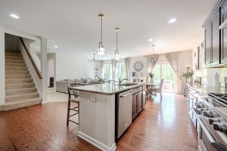 156 Stonehaven Dr in Weymouth, MA - Building Photo - Building Photo