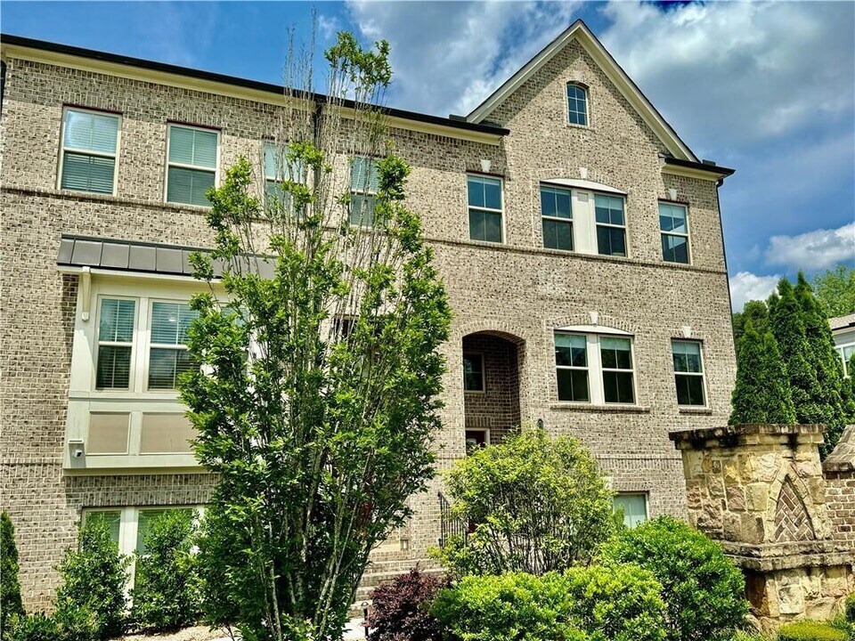 1455 Edgebrook Ct NE in Atlanta, GA - Building Photo