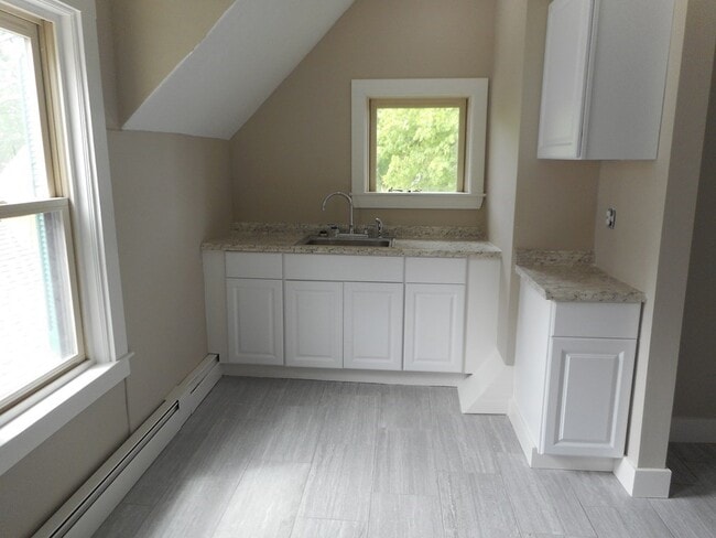 16 Forest St in Middleboro, MA - Building Photo - Building Photo