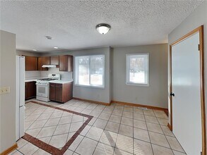 2605 Eastman Dr in St. Paul, MN - Building Photo - Building Photo