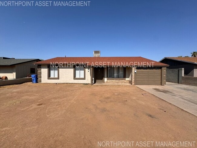 property at 2002 N 47th Dr