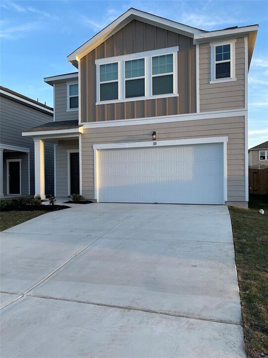 110 Bluegill Dr in Hutto, TX - Building Photo