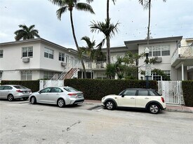 717 Española Wy in Miami Beach, FL - Building Photo