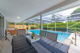 176 SE 27th Pl in Boynton Beach, FL - Building Photo - Building Photo