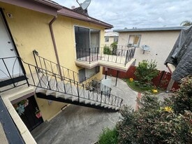 3568 Brenton Ave in Lynwood, CA - Building Photo