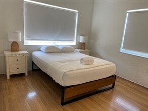 1011 9th St in Miami Beach, FL - Foto de edificio - Building Photo