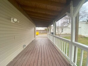 2905 Charleston Ave in Halethorpe, MD - Building Photo - Building Photo