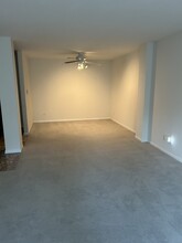 4757 Howard St in Skokie, IL - Building Photo - Building Photo