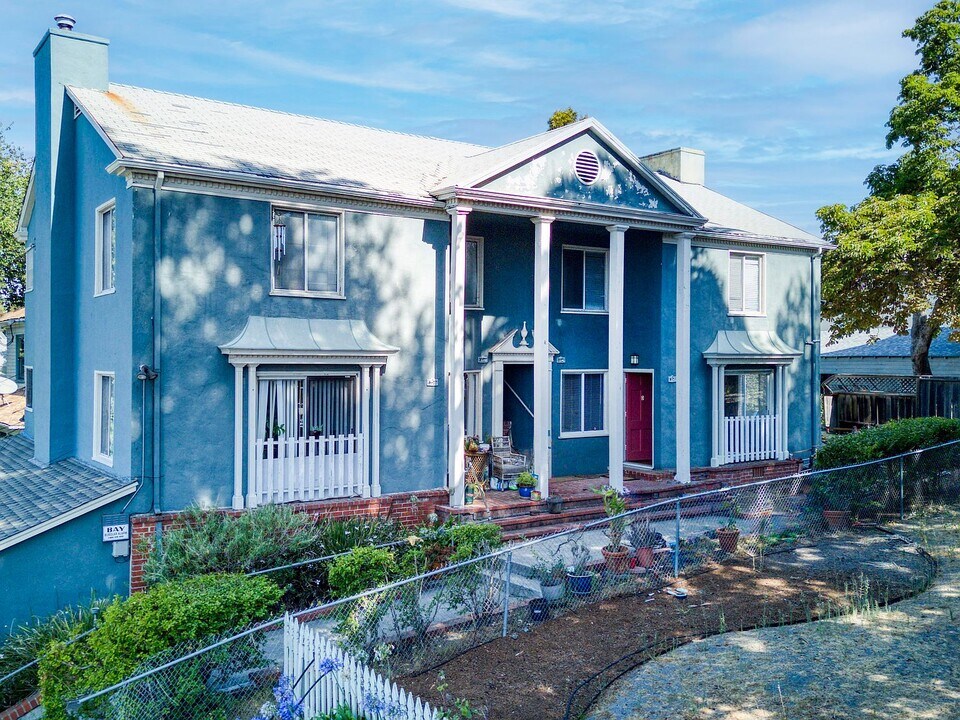1334 E 27th St, Unit D in Oakland, CA - Building Photo