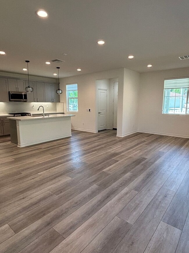 property at 5706 Westmont Ln