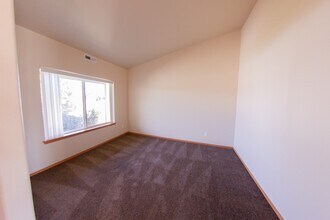 312 E 28th Ave in Ellensburg, WA - Building Photo - Building Photo
