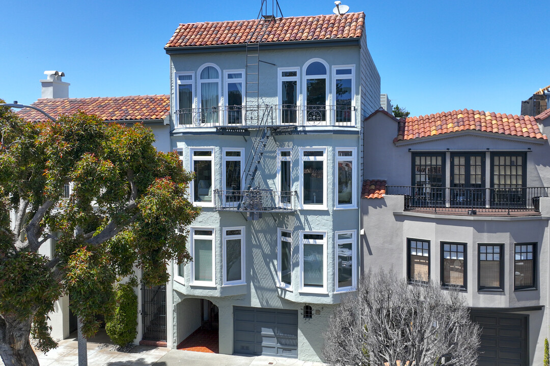 2466 Francisco St in San Francisco, CA - Building Photo