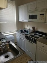 15 Colborne Rd, Unit 6 in Boston, MA - Foto de edificio - Building Photo