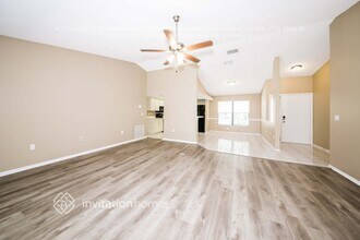 2204 Tall Oak Ct in Sarasota, FL - Building Photo - Building Photo