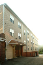 Pine Court Apartments III in Richmond, VA - Building Photo - Building Photo