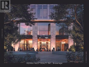 11 Yorkville Ave in Toronto, ON - Building Photo - Building Photo