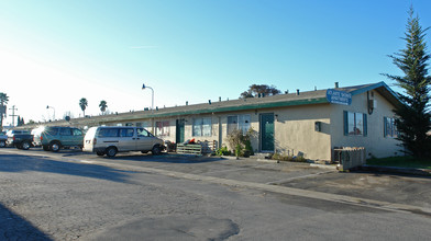 Atlantic Shores Apartments in Salinas, CA - Building Photo - Building Photo