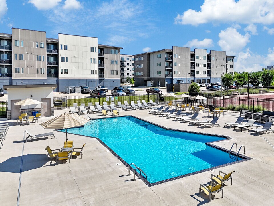 Cityville in Des Moines, IA - Foto de edificio