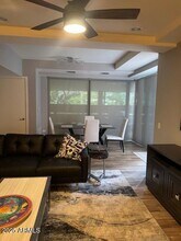 7157 E Rancho Vista Dr in Scottsdale, AZ - Building Photo - Building Photo