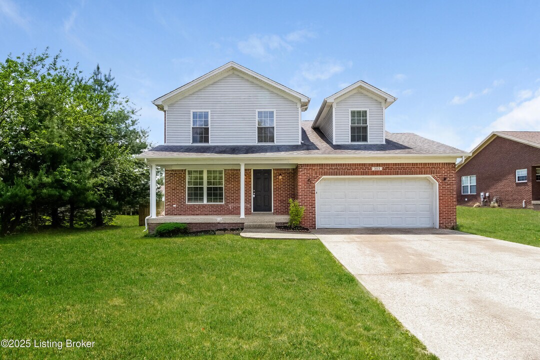 303 New Christman Ln in Shepherdsville, KY - Building Photo