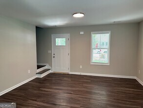 24 Mill Stream Ct in Newnan, GA - Foto de edificio - Building Photo