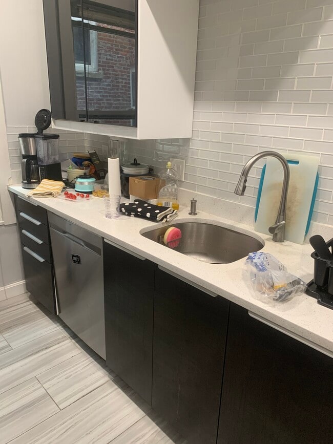 1307 Commonwealth Ave, Unit 5 in Boston, MA - Building Photo - Building Photo