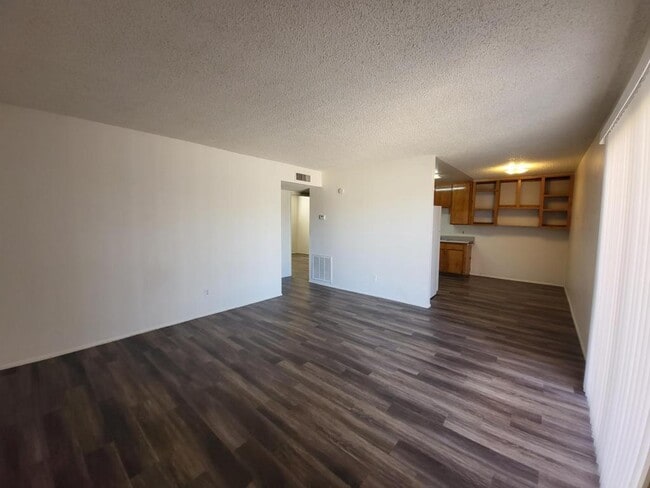 2128 Florence Ave in Kingman, AZ - Building Photo - Building Photo