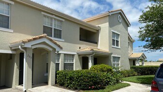 160 SW Peacock Blvd in Port St. Lucie, FL - Building Photo