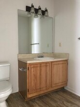 4128 Otter Creek Dr in Amelia, OH - Foto de edificio - Building Photo
