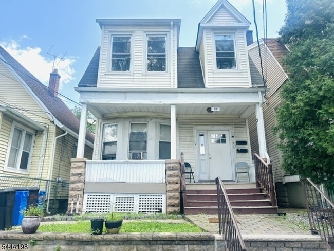 78 Fern Ave