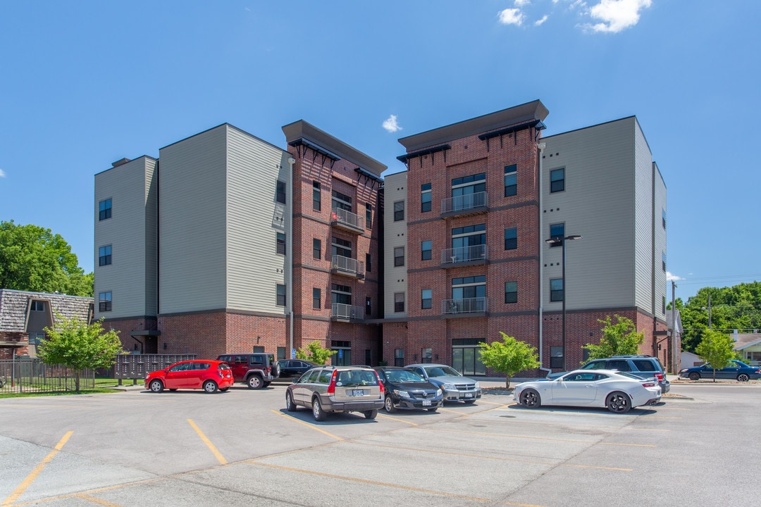 East Cherry Flats in Springfield, MO - Foto de edificio