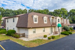 Huron River Toledo Apartments