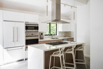 259 N Coconut Ln in Miami Beach, FL - Building Photo - Building Photo