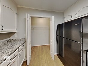 4629 Longbriar Dr in Gastonia, NC - Foto de edificio - Building Photo