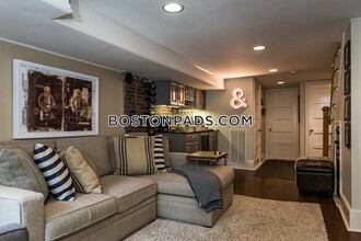 1 Greenwich Ct, Unit 1 in Boston, MA - Building Photo - Building Photo