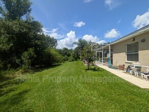 10411 Riverburn Dr in Tampa, FL - Building Photo - Building Photo