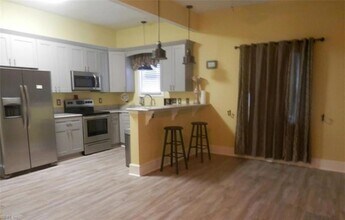 1325 W Little Creek Rd, Unit 2038-202 in Norfolk, VA - Building Photo - Building Photo