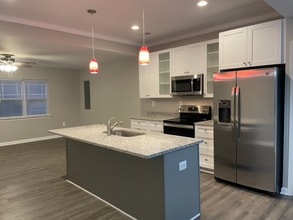 26510 Three Notch Rd in Mechanicsville, MD - Foto de edificio - Building Photo