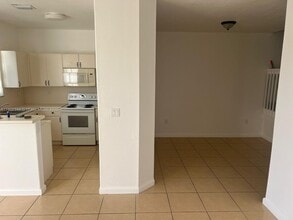 2466 SE 15th Pl in Homestead, FL - Building Photo - Building Photo