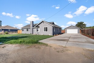 3331 Story Rd in Denair, CA - Building Photo