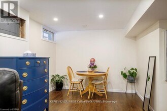 341 Vesta Rd in London, ON - Building Photo - Building Photo