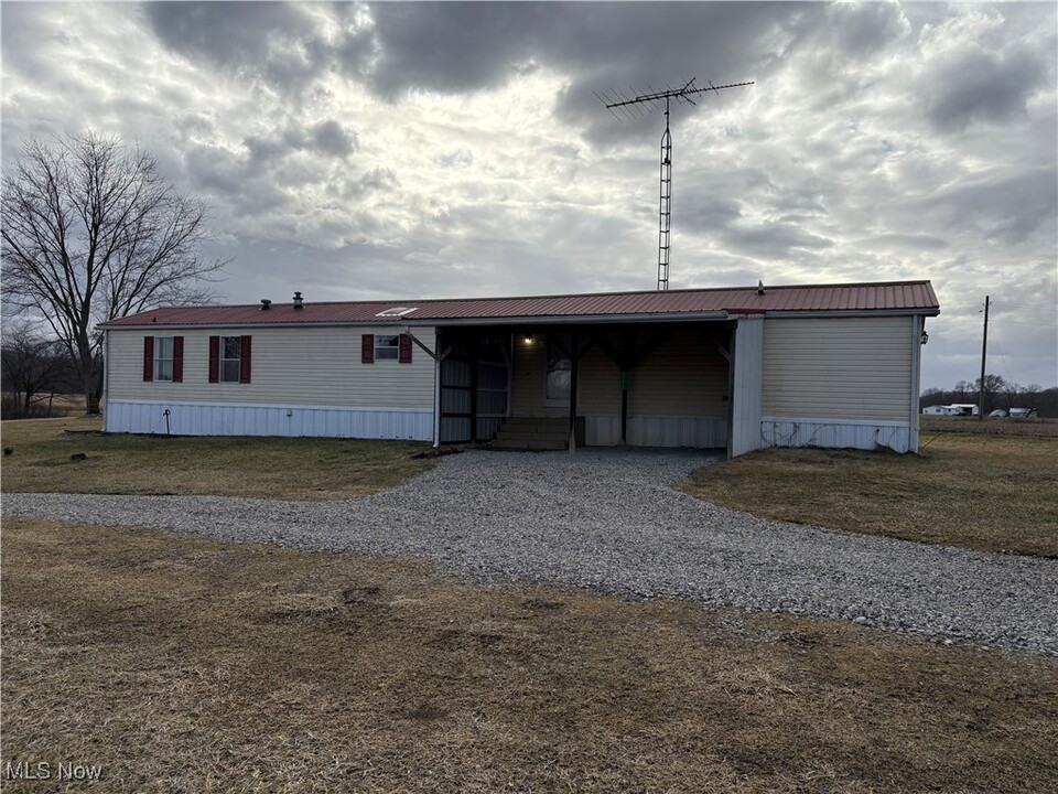 4782 OH-212 in Mineral City, OH - Building Photo